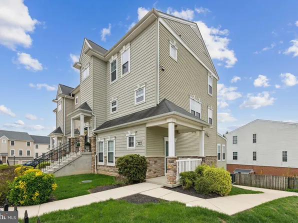 401 Woodcrest Dr SE #A, Washington, DC 20032