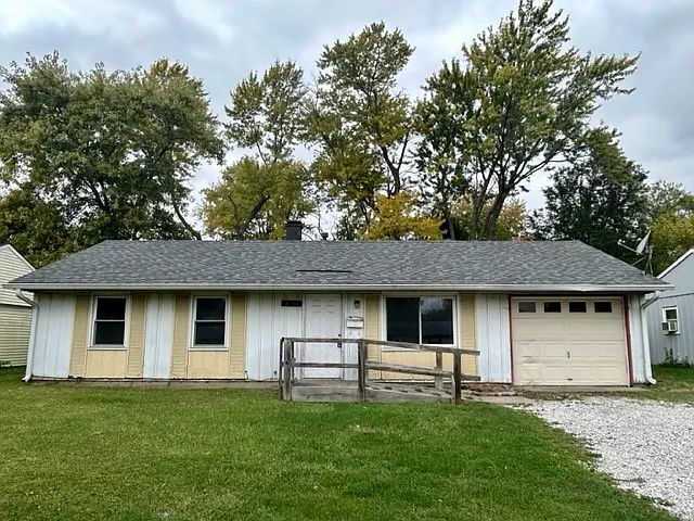 3944 N Mitthoefer Rd photo 1