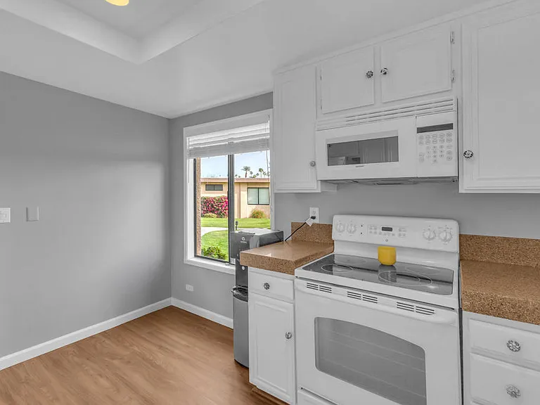 17 Lugo Dr — Photo 38