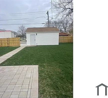 801 S 13th Ave — Photo 4