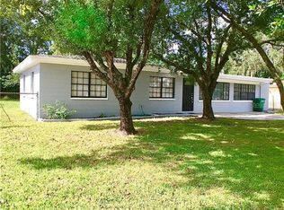 8712 N Larkhall Pl, Tampa, FL 33604
