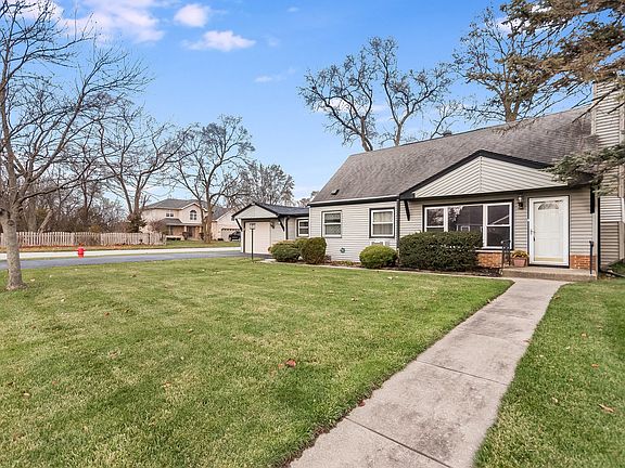 2nd image of 9305 S 78th Ct