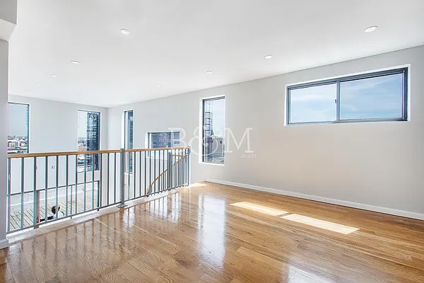 Rented by Brick&Mortar | media 6