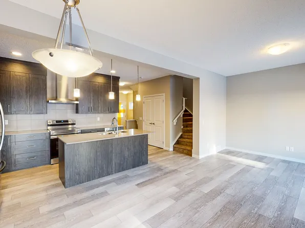 148 Carringsby Ave NW, Calgary, AB T3P 1S1