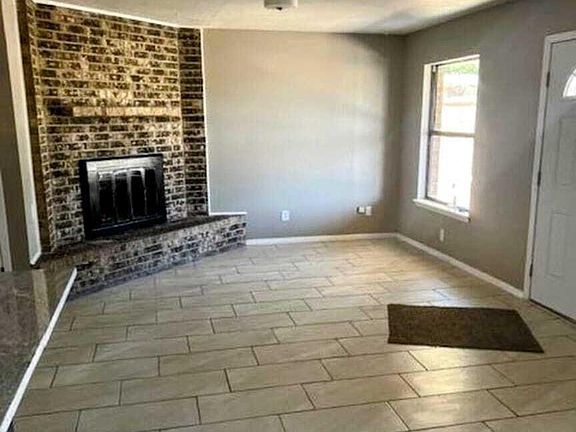 2nd image of 1558 Gene Torres Dr