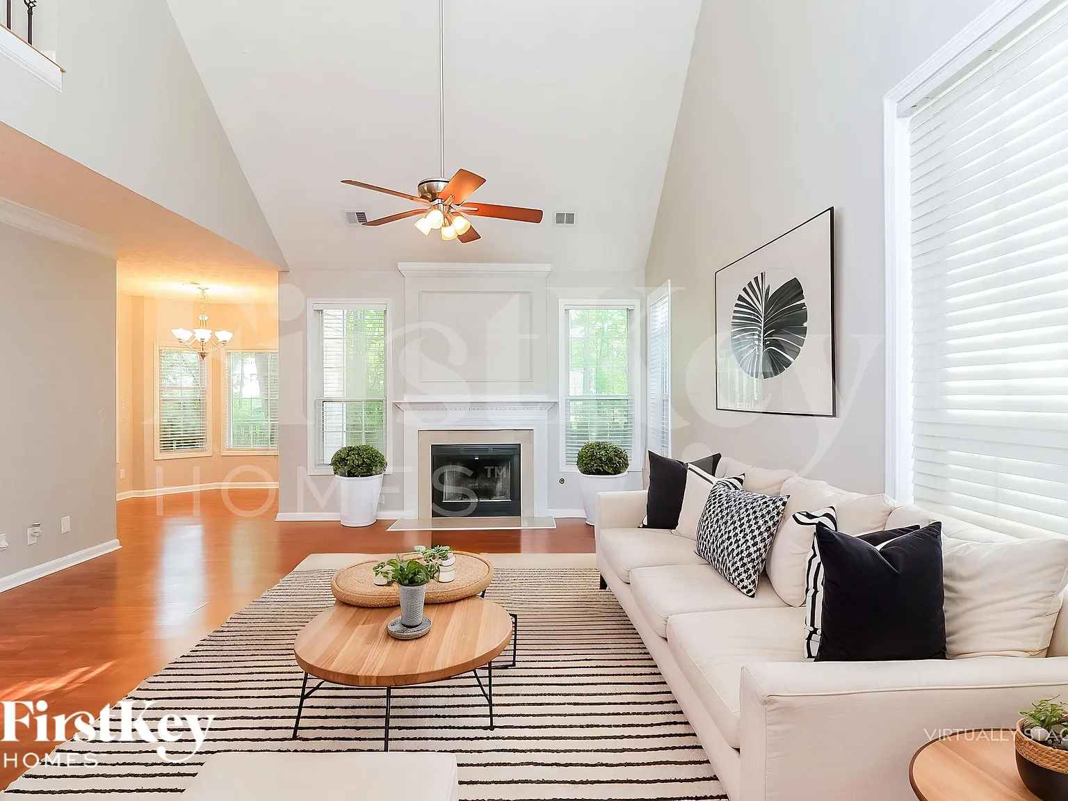 3 bed, 2.5 bath, 1727 sqft, $2,195 — Photo 3
