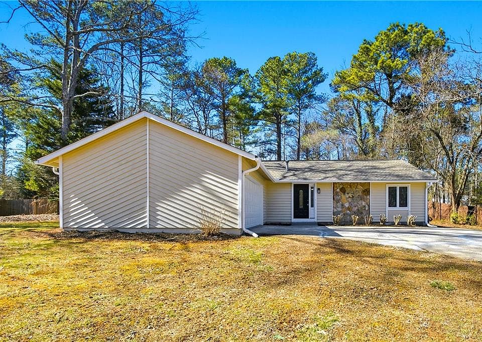 1st image of 10090 Timberstone Rd