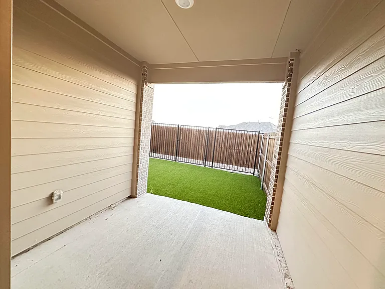 809 Lone Rock Dr — Photo 16