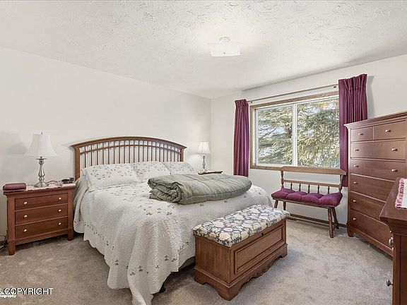 5th image of 7351 Christopher Cir