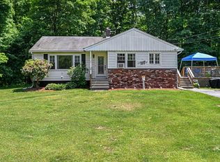 5 Leskow Cir, Hopewell Junction, NY 12533