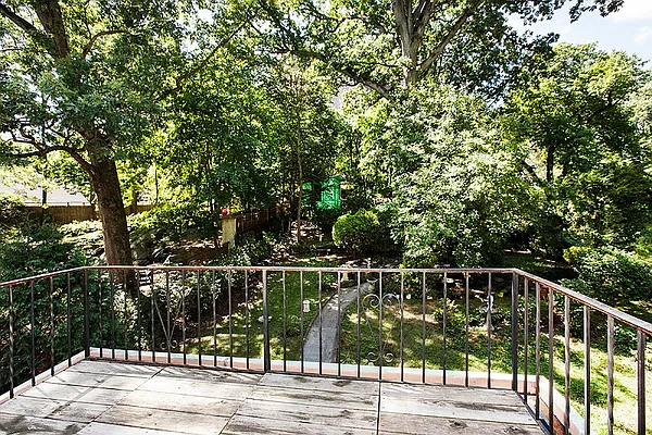 Rented by Gomez Group LLC | media 22