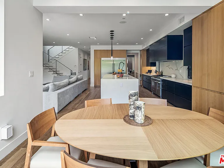 1037 Palms Blvd — Photo 19