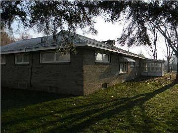 2nd image of 3958 Navaho St SW
