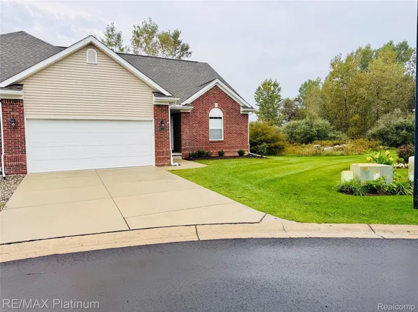 13318 Blue Spruce Ct, Linden, MI 48451