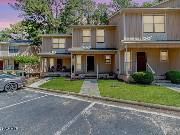 1252 N Forest Drive, Fayetteville, NC 28303