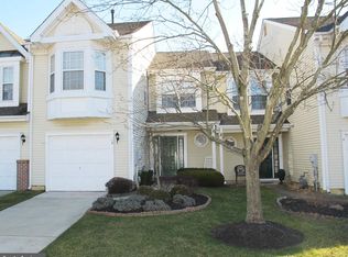 10 Stokes Rd, Mount Laurel, NJ 08054