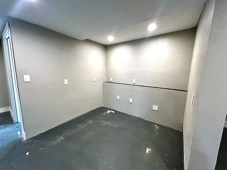 3305 Clawson Rd #C — Photo 29