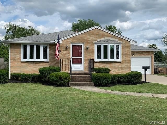 1st image of 65 Monarch Dr