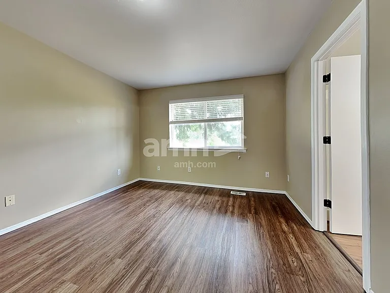 21211 47th Ave E — Photo 10