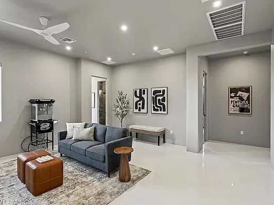 12230 N Carpas Wash Dr — Photo 3