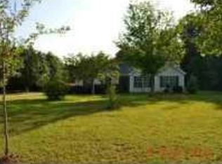 18 Peeks Ct, Senoia, GA 30276