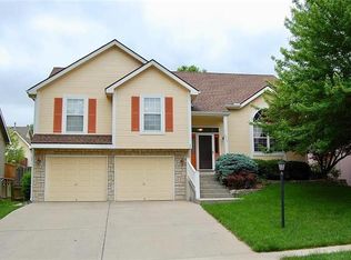 2918 Garland St, Leavenworth, KS 66048