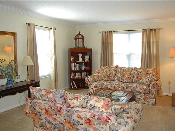 3rd image of 7783 Thomas Jefferson Ln