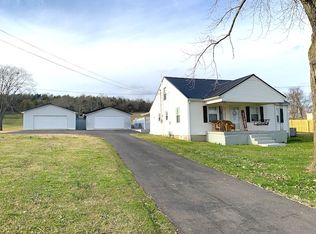 801 Poplar Bluff Rd E, Auburntown, TN 37016