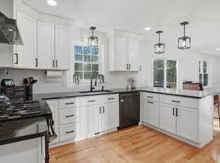 155 Turkey Hill Rd, Rutland, MA 01543