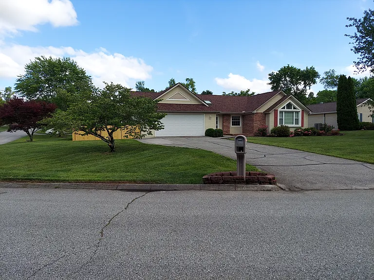 1335 Windamere Rd — Photo 23