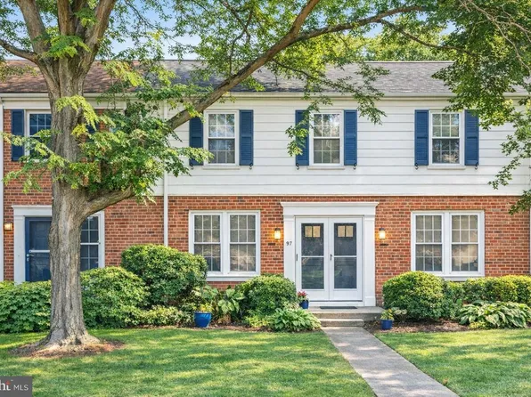 2701 16th St S APT 640, Arlington, VA 22204