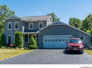 160 Anytrell Dr, Webster, NY 14580