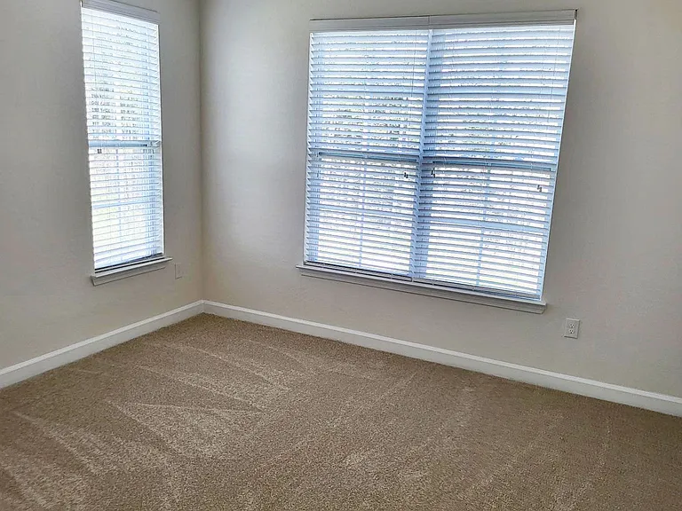 Clairmont at Perry Creek — Photo 75