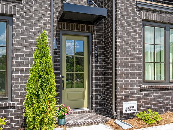 2nd image of 2620 Mackintosh Ct