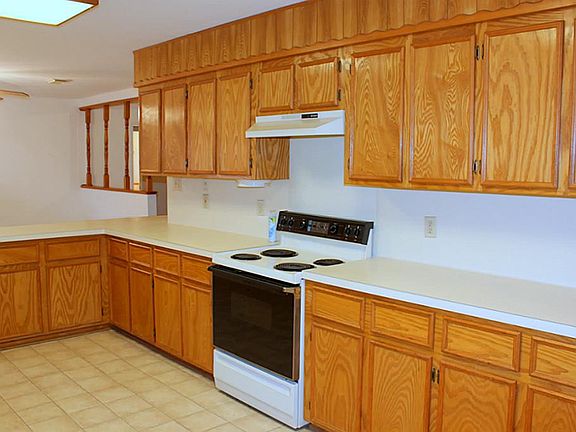 5th image of 3900 Westglen Dr