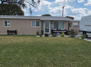 5900 Atlanta St, Hollywood, FL 33021