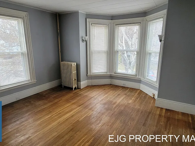 159 Orange St #2R — Photo 20