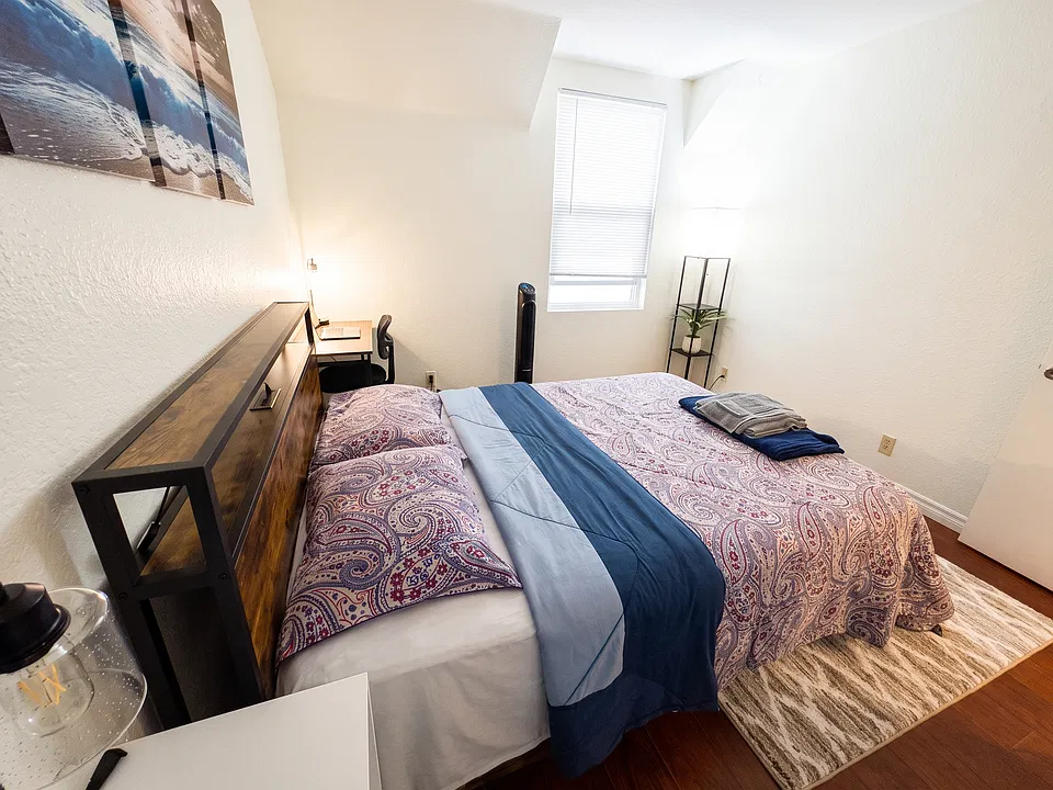 4577 Essex Ct