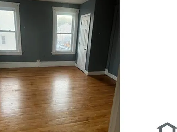 9 Greenwood St #2, Worcester, MA 01607