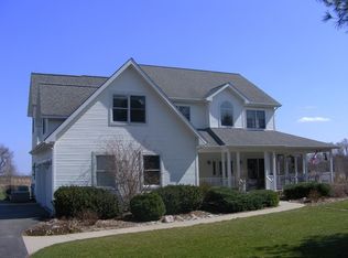 6916 Johnsburg Rd, Spring Grove, IL 60081