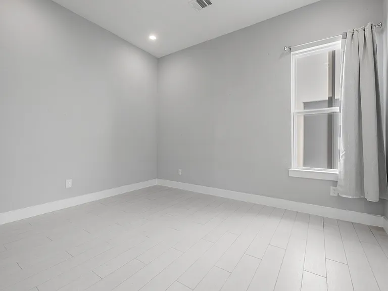 6106 Clarkson Ln #D — Photo 12