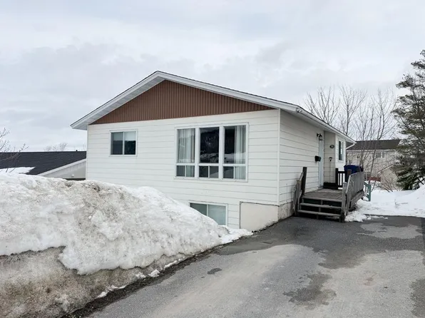 16 Stuart Street, Corner Brook, NL A2H-6R7