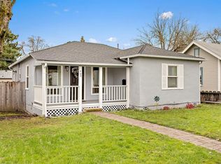 409 NW D St, Grants Pass, OR 97526