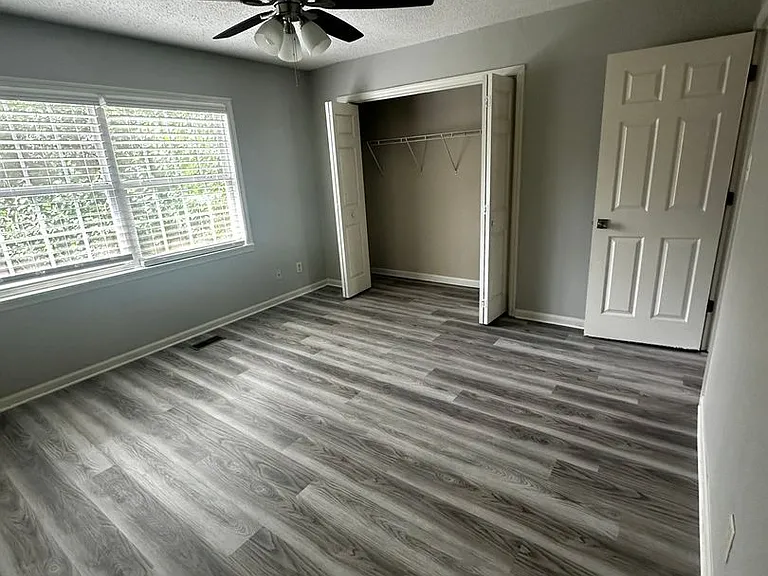 Center Town Condominiums — Photo 82