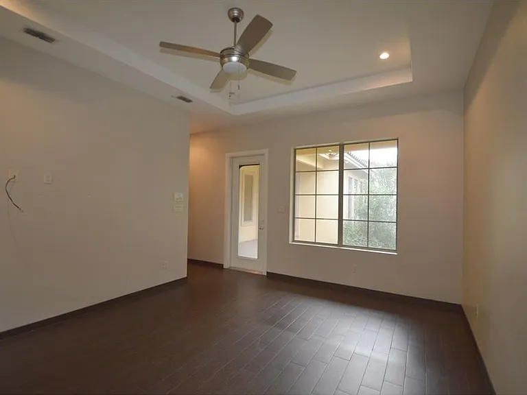 3600 Denia Ct — Photo 24