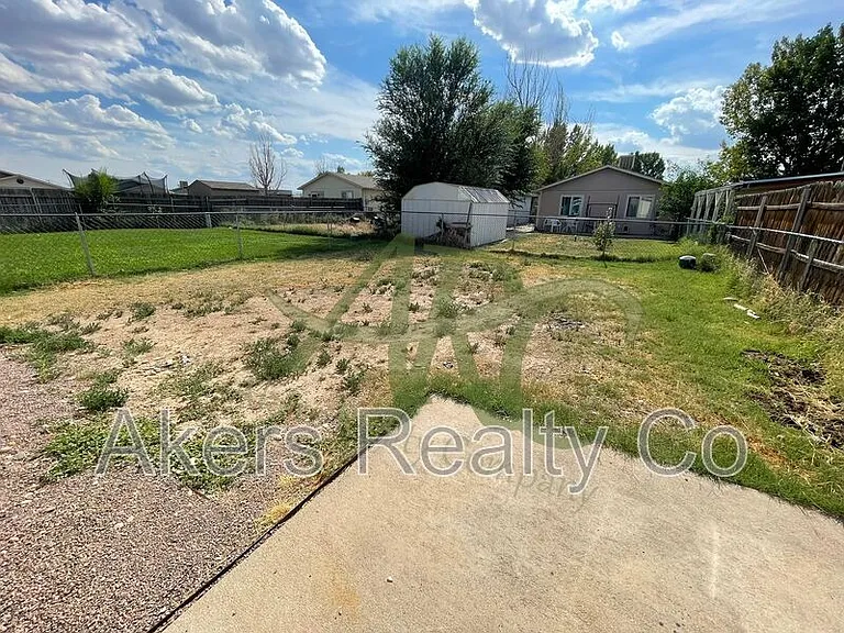 3003 Ontario St — Photo 15