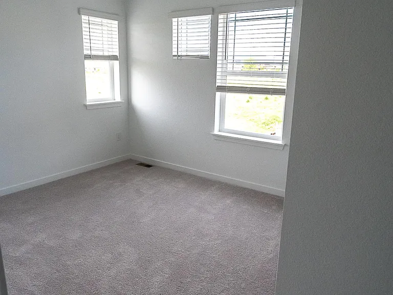 1678 Marquette Aly — Photo 14