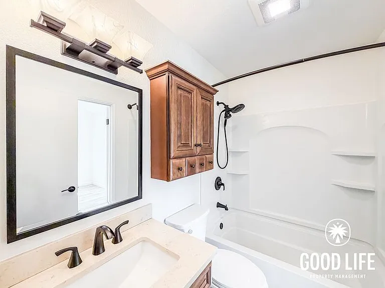10628 Porto Ct — Photo 16