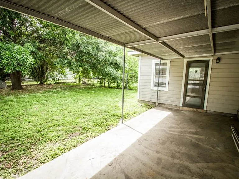 3030 Martin Luther King Dr — Photo 17
