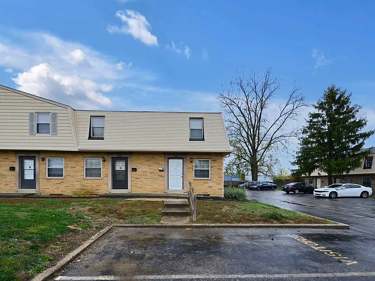 3083 Morsetown Ct N — Photo 3